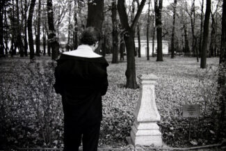 46. Летний сад. Из серии “Все как всегда”. Санкт-Петербург, 1999