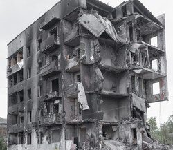 21. A multi-story building in the Kiev region, destroyed by Russian shelling. Ukraine, 2022