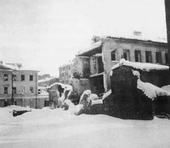 30. Besieged Leningrad, 1941. Photo by Alexander Nikitin